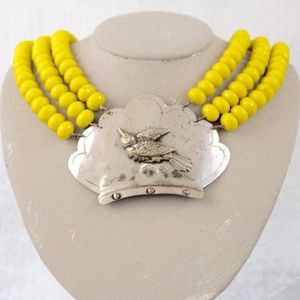 ✂️ Stunning handmade custom necklace antique bird